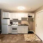 Hinton Highway Inn