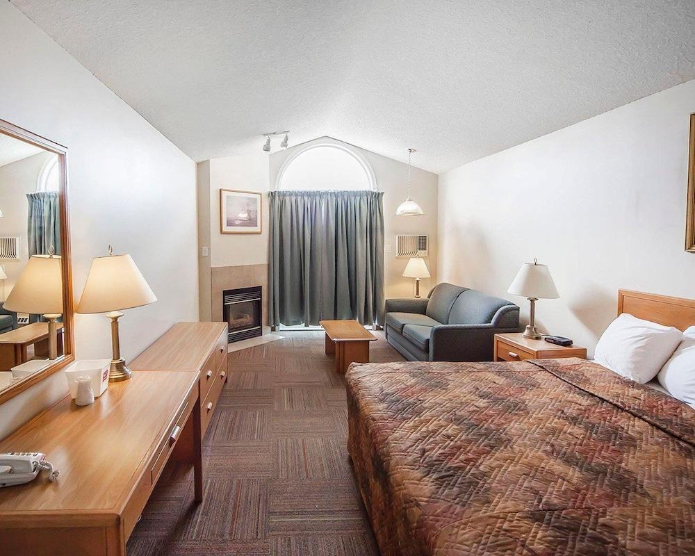 Coast Hotel 3*
