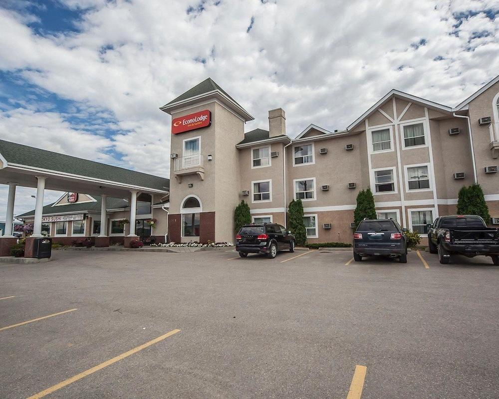 Coast Hotel