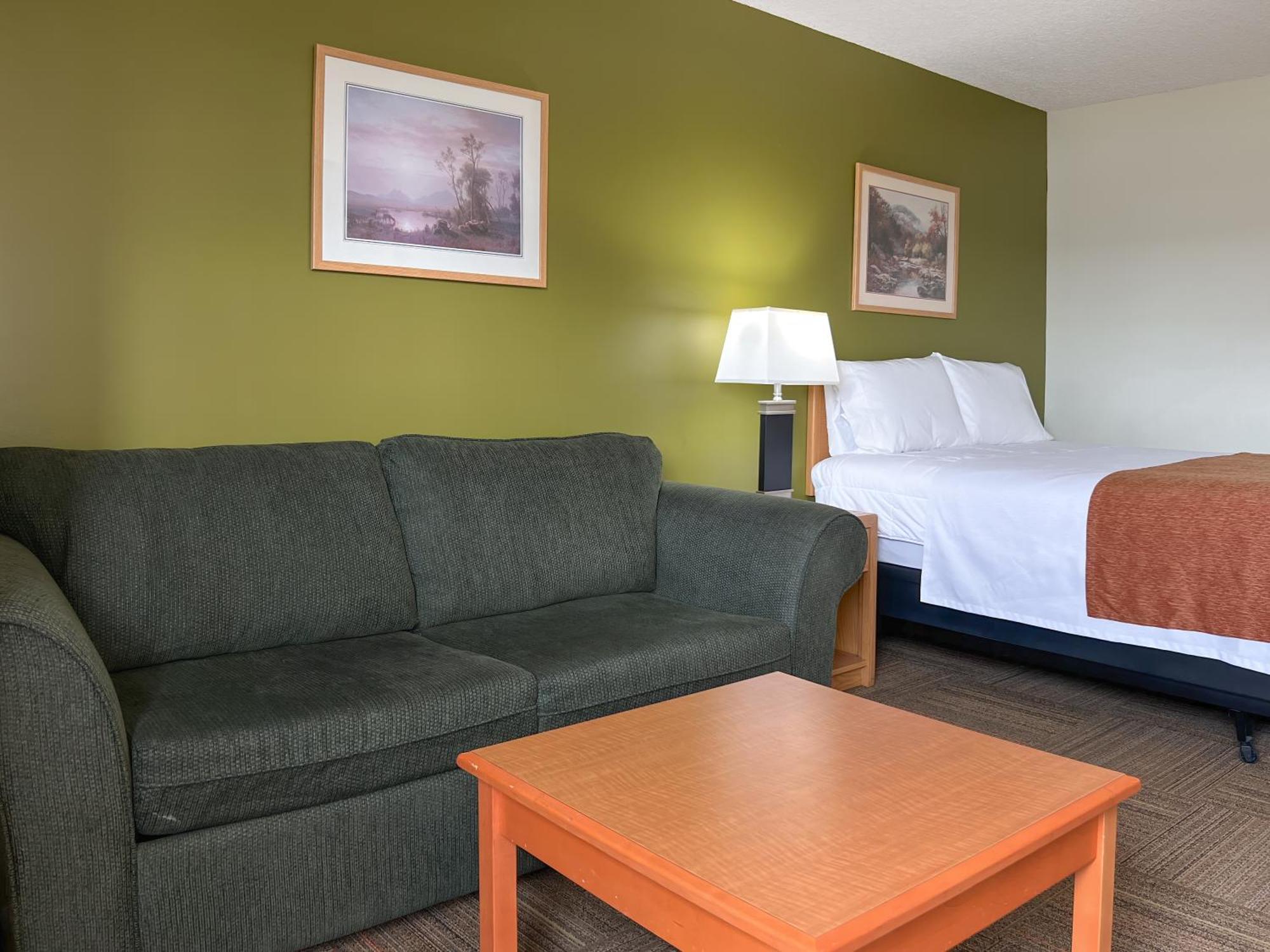 Coast Hotel 3*