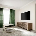 Velora Hinton, Ascend Hotel Collection