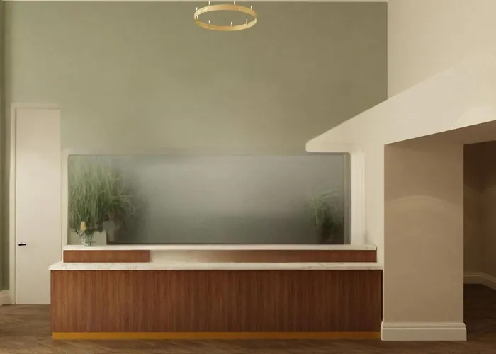 Velora Hinton, Ascend Hotel Collection