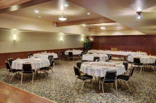 Hotel Lakeview & - Hinton