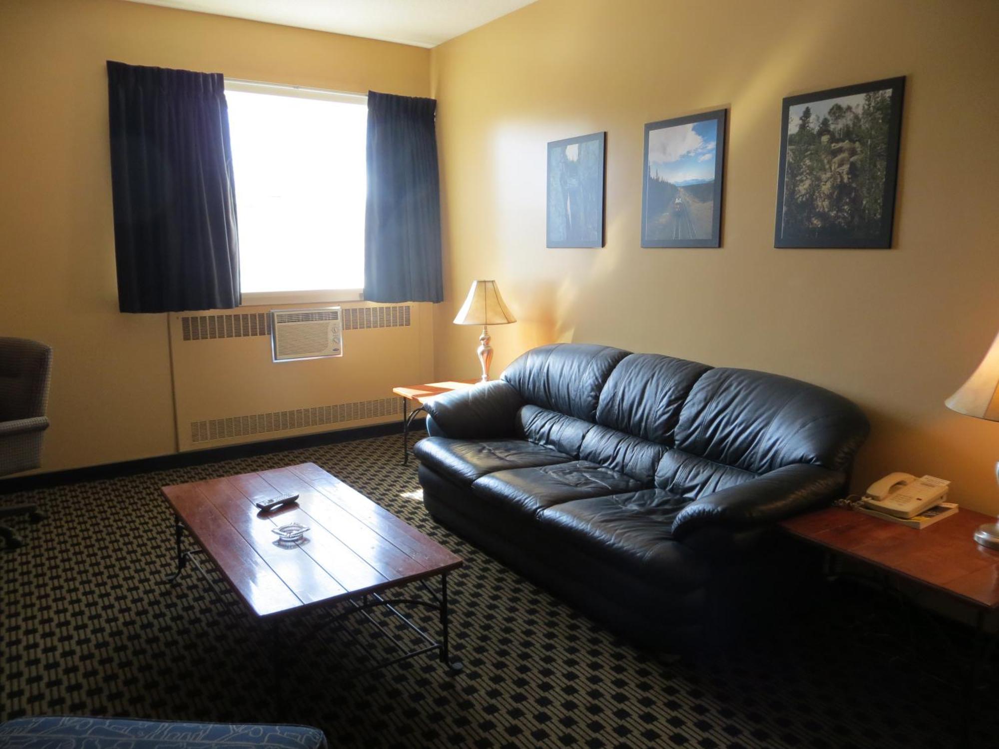 Athabasca Valley & Hotel
