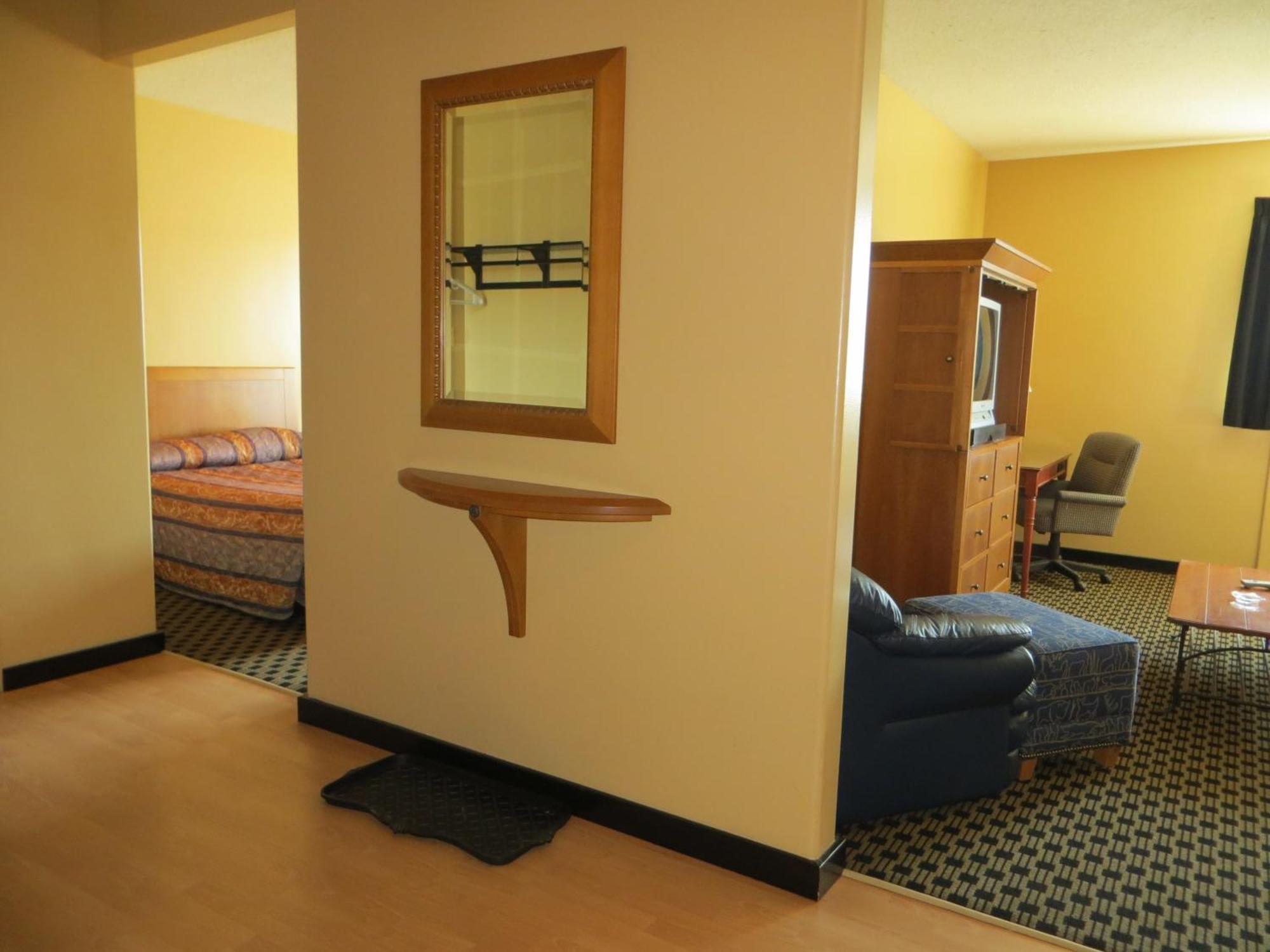 Athabasca Valley & Hotel