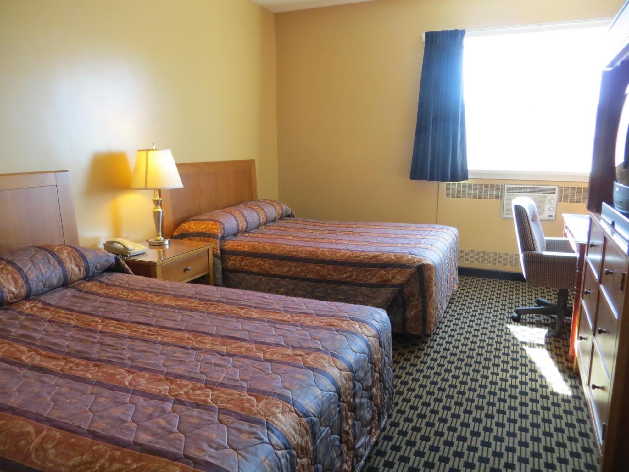 Athabasca Valley & Hotel