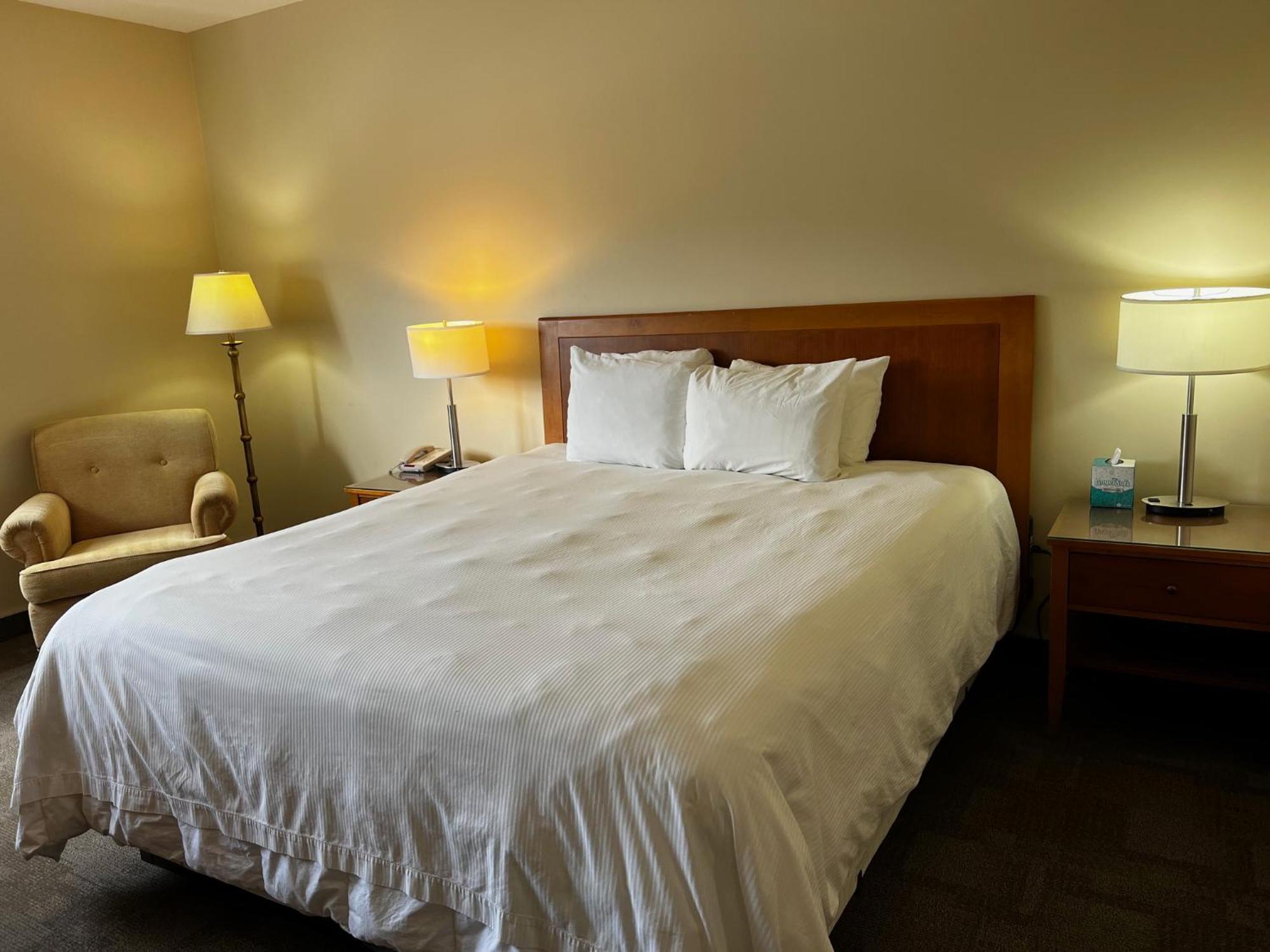 Hotel Athabasca Valley & Hinton