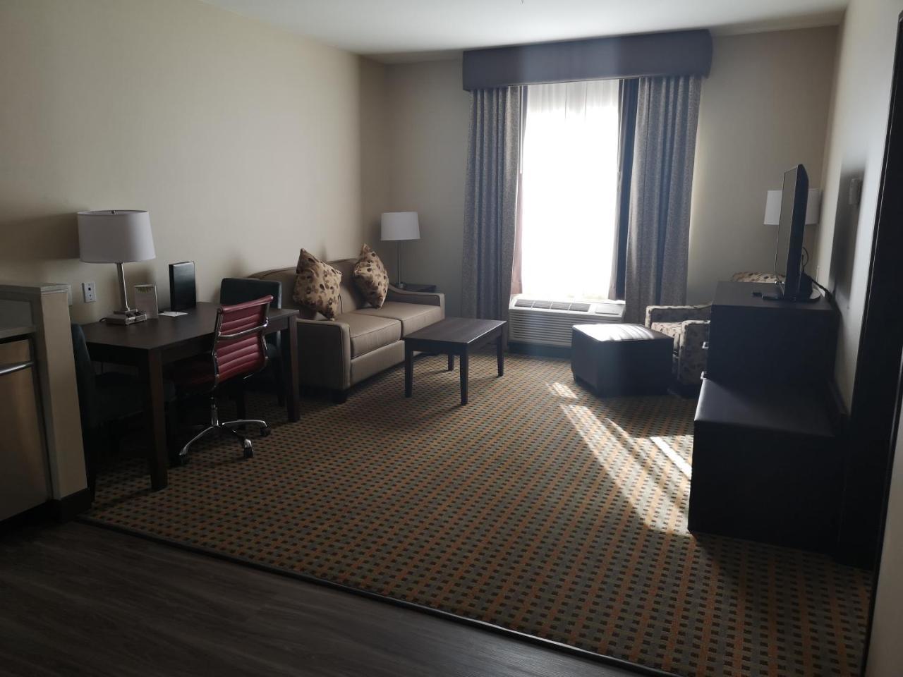 Western & Hotel