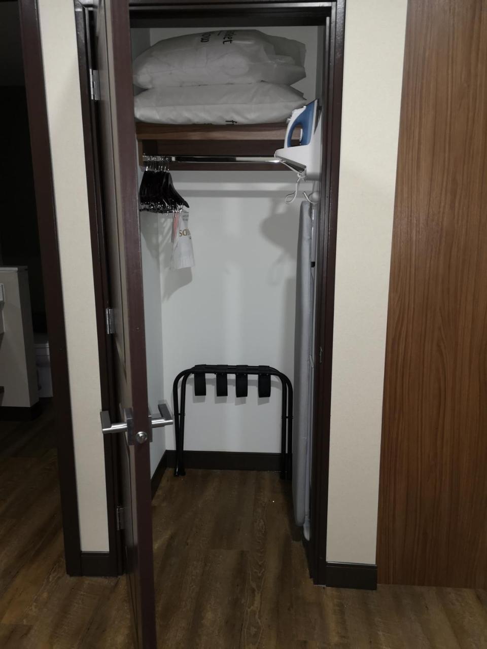 Hotel Western & 3*